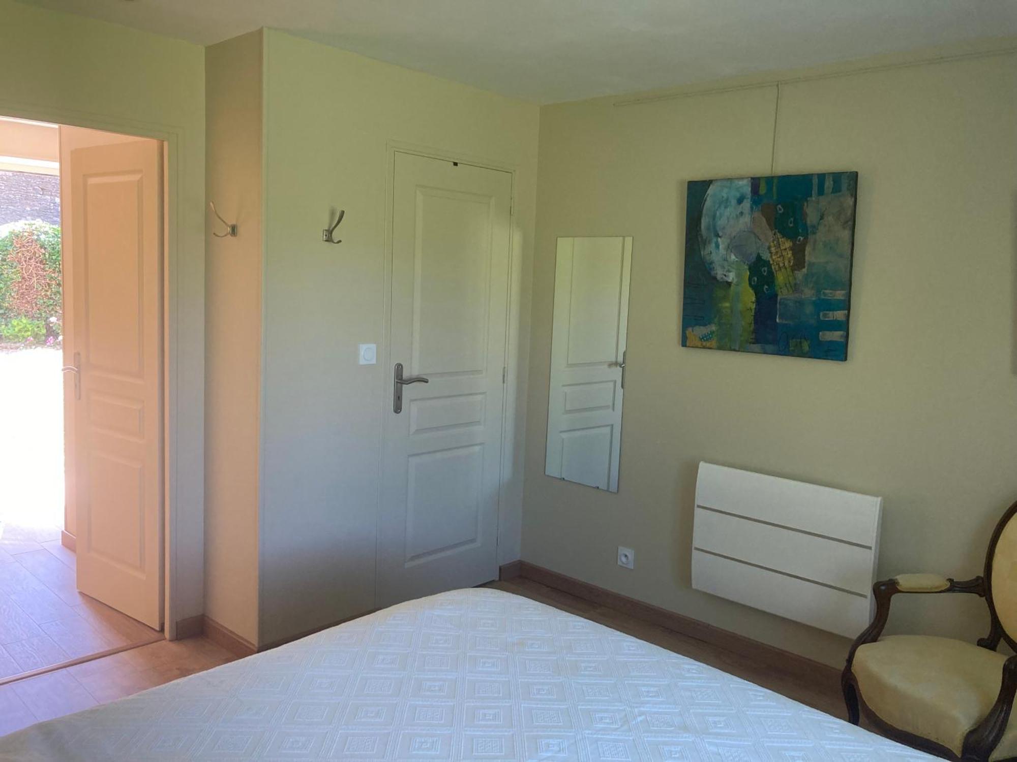 Chez Anne - Chambre Avec Salle De Bain Privative Menetou-Couture Extérieur photo