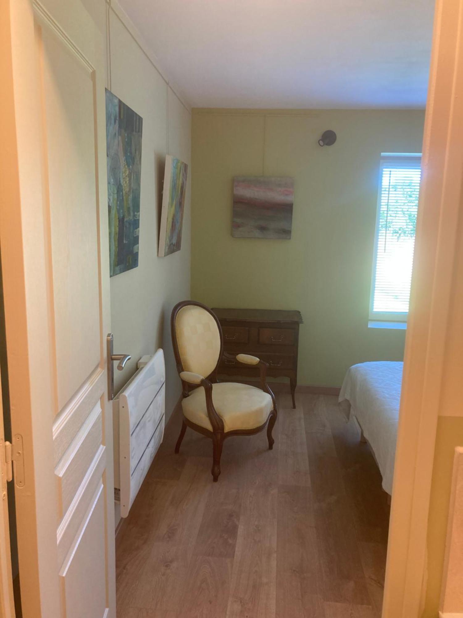 Chez Anne - Chambre Avec Salle De Bain Privative Menetou-Couture Extérieur photo