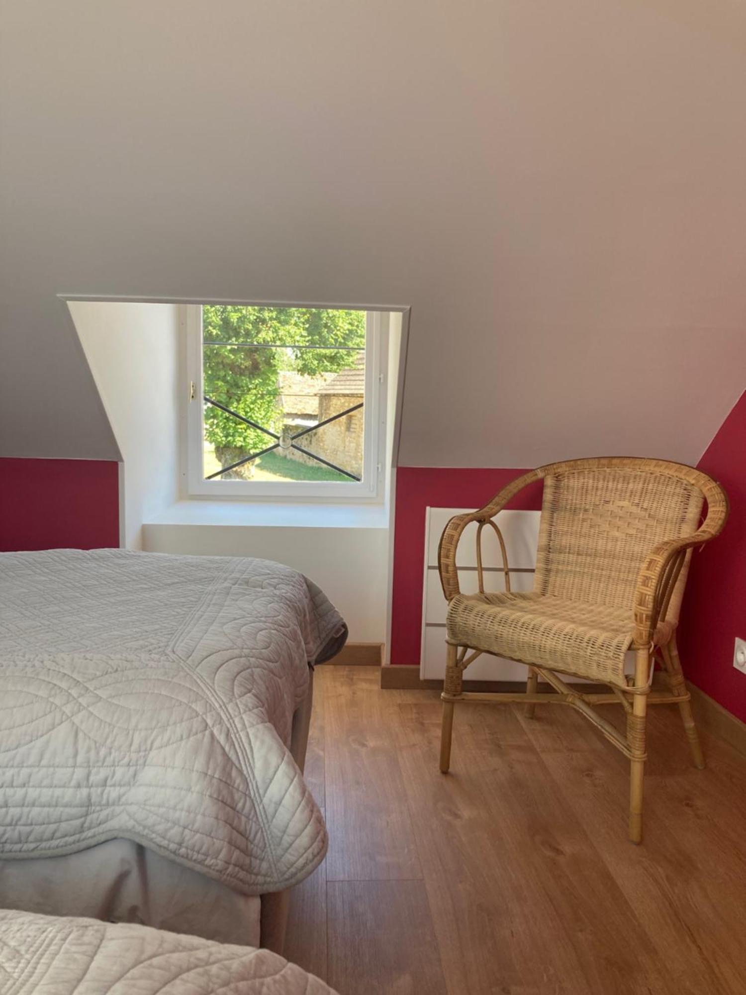 Chez Anne - Chambre Avec Salle De Bain Privative Menetou-Couture Extérieur photo